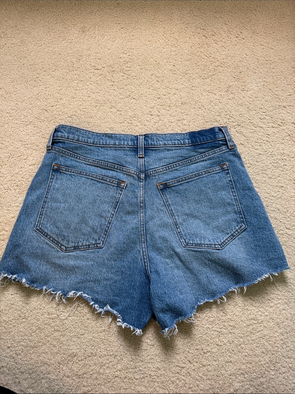 Abercrombie 90’s Relaxed High-Rise Denim Cutoff Shorts - Blue - Picture 3 of 4